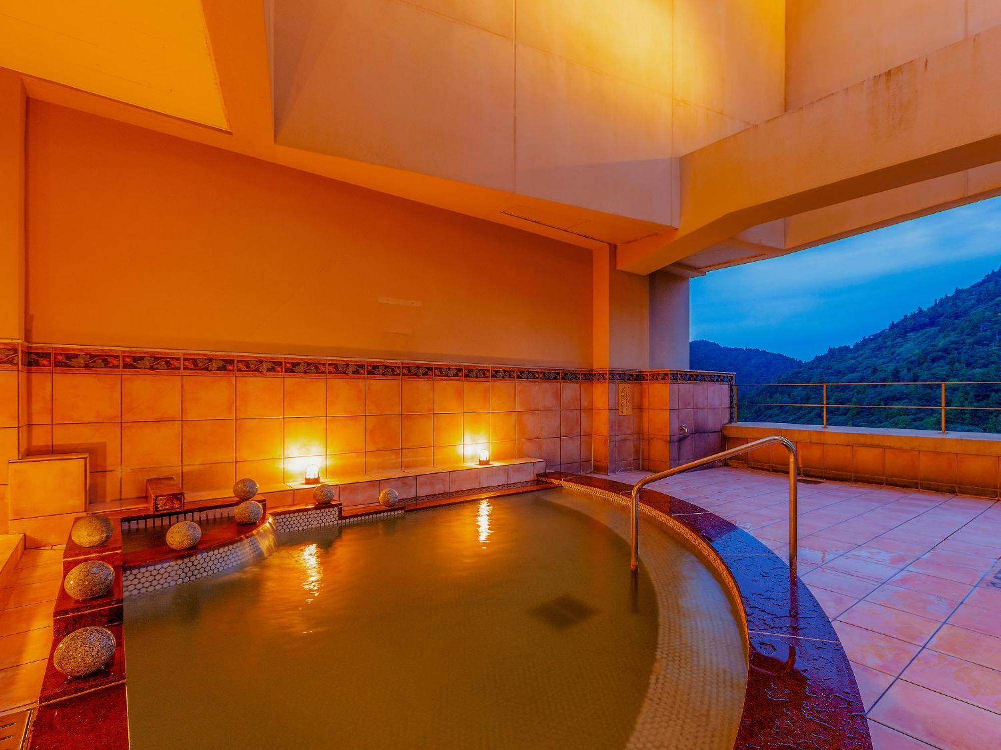 酒店 Ooedo Onsen Monogatari Unzen Toyokan 3*