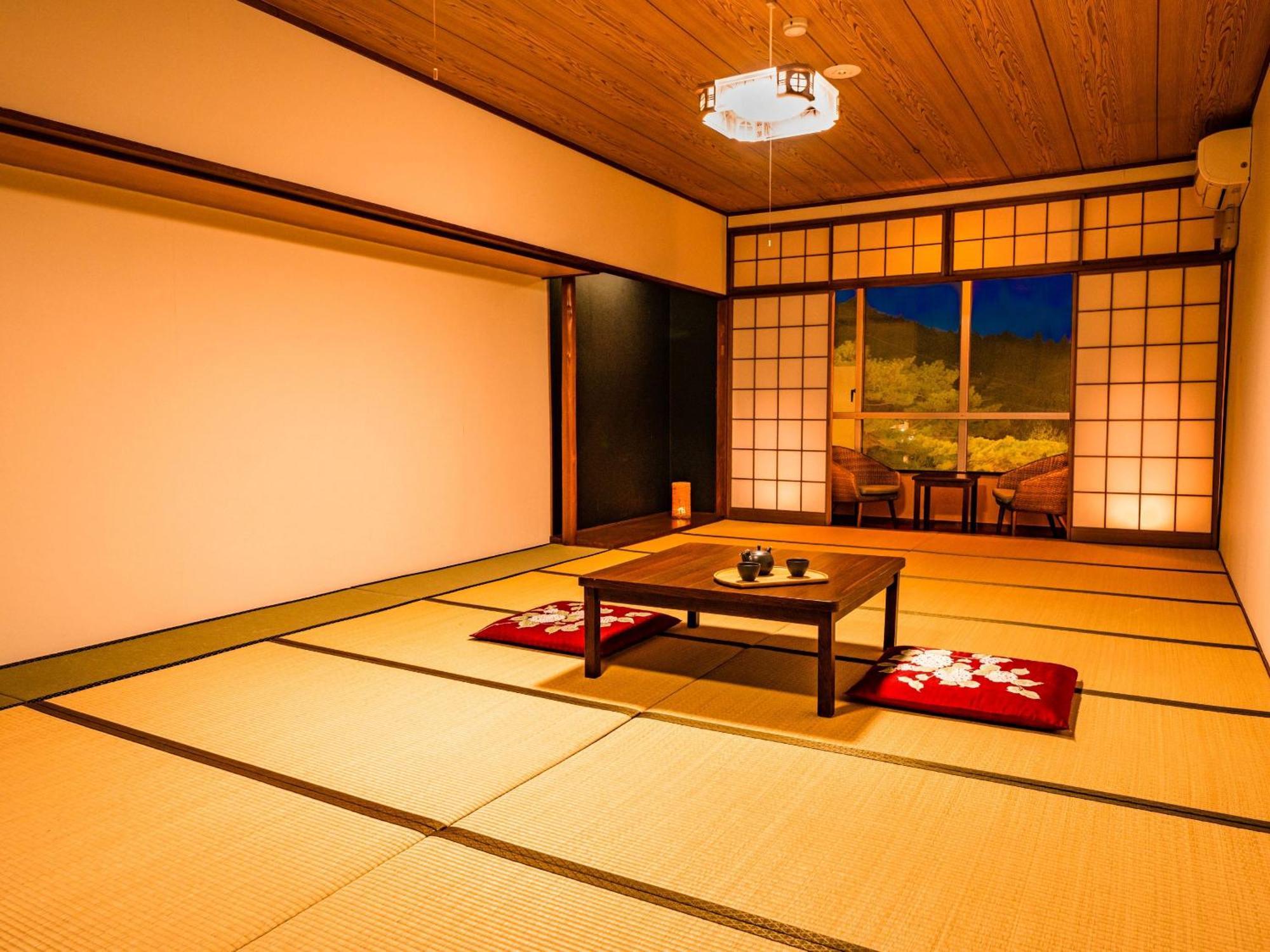 Ooedo Onsen Monogatari Unzen Toyokan โรงแรม