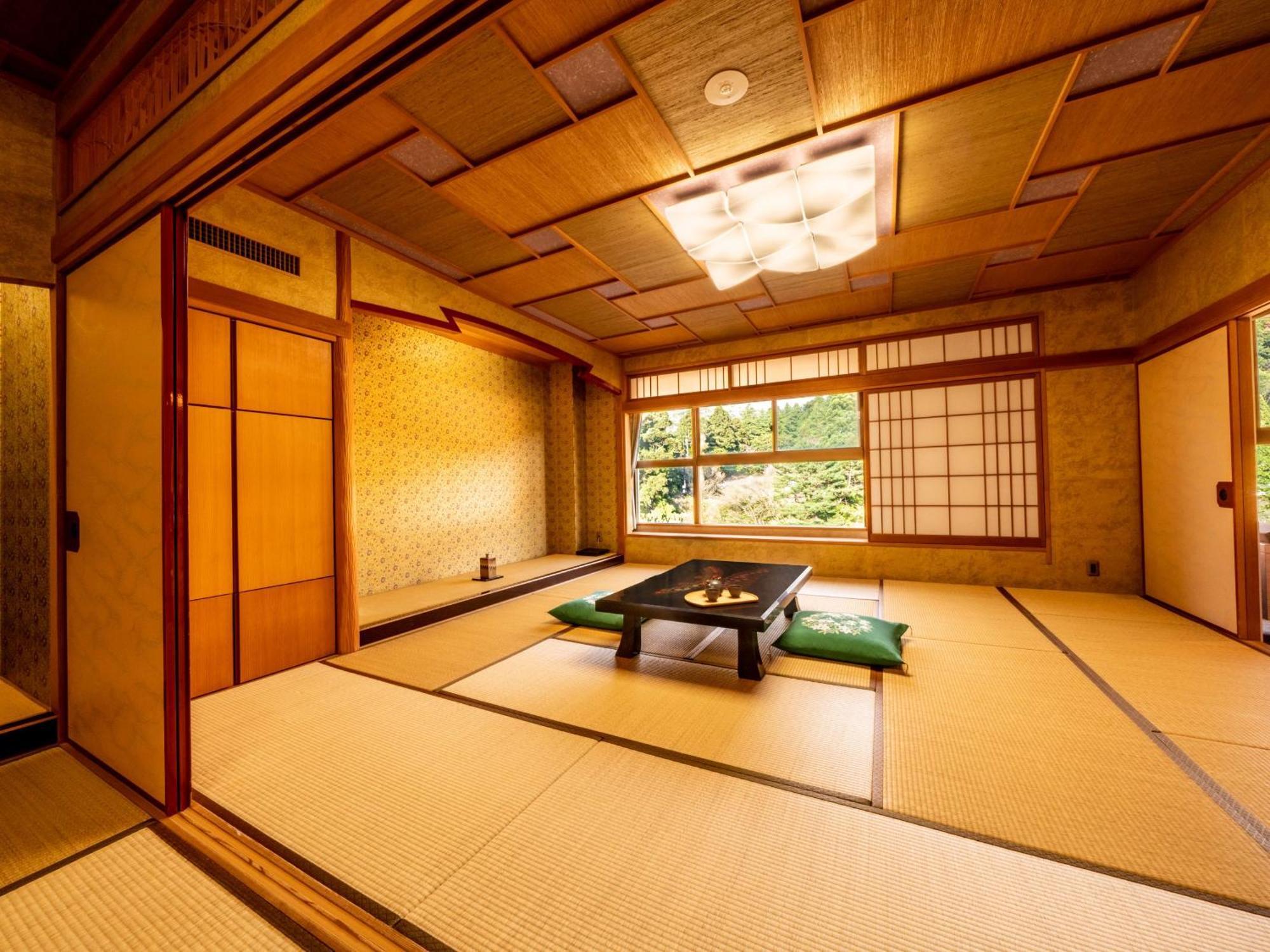 Ooedo Onsen Monogatari Unzen Toyokan โรงแรม 3*